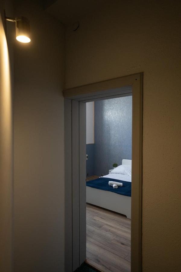Kosciuszki Street Hostel Wroclaw Bagian luar foto