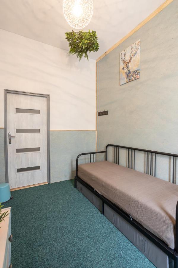 Kosciuszki Street Hostel Wroclaw Bagian luar foto