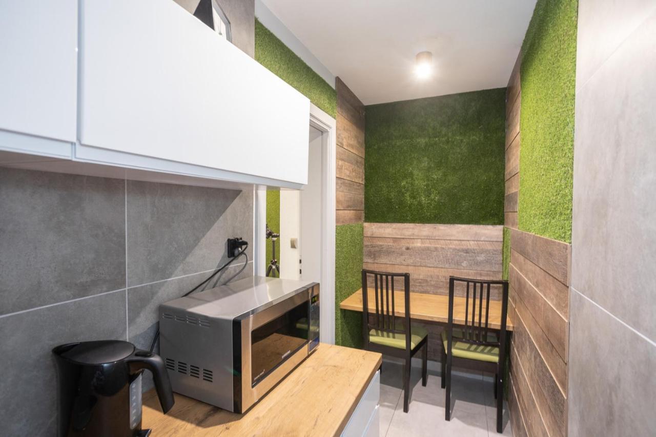 Kosciuszki Street Hostel Wroclaw Bagian luar foto