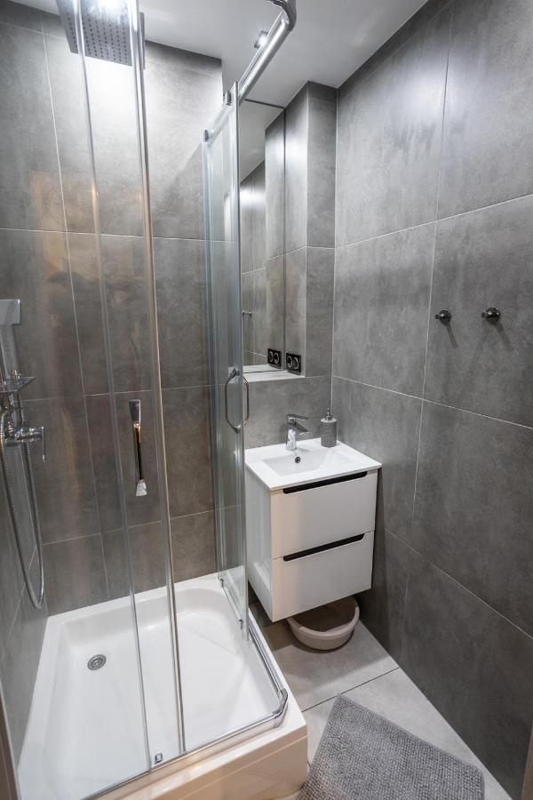 Kosciuszki Street Hostel Wroclaw Bagian luar foto